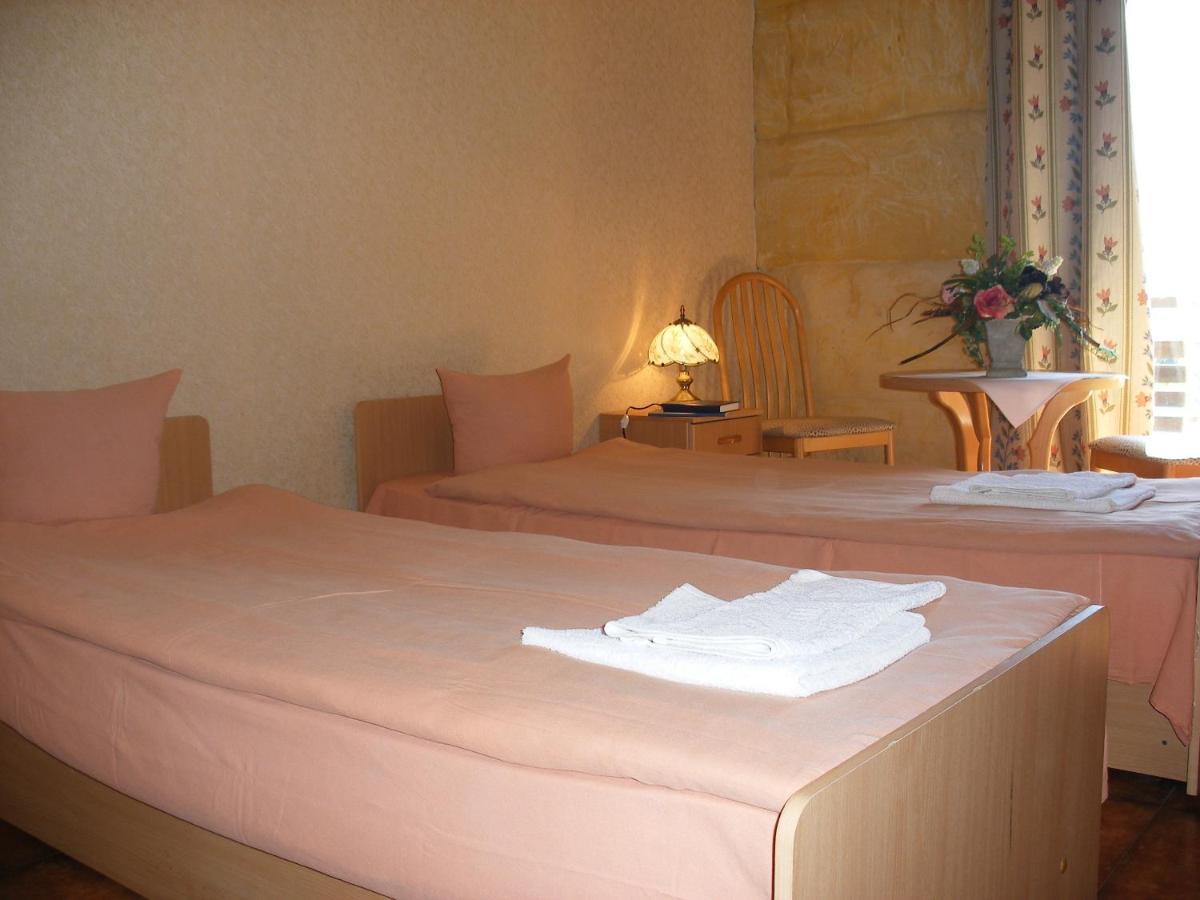 Tvirtove Prie Didziulio Hotel Dedeliskes Ngoại thất bức ảnh